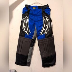 Paintball pants new never worn size 28